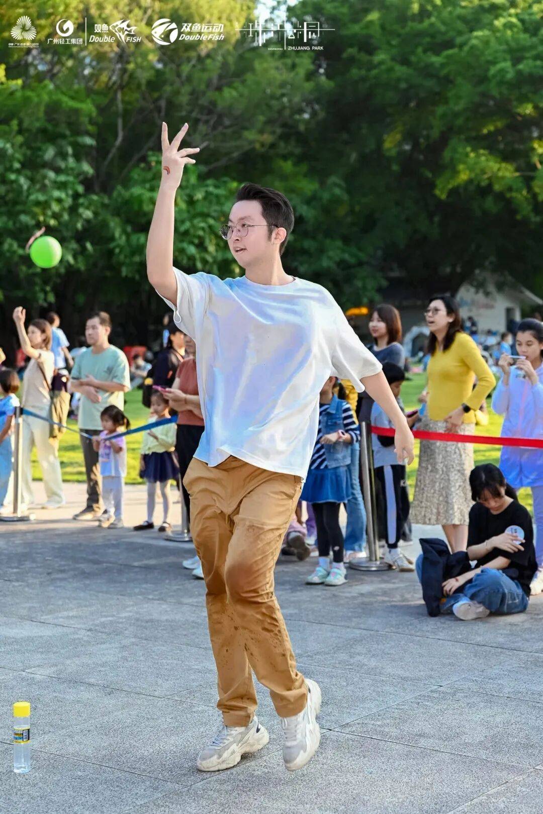 详细阅读:爱游戏-离谱!Karsa连续十五场比赛得分超过状态火爆冲刺阶段法兰克福调整名单以备德国杯,山东男篮防线松动备战足总杯的简单介绍 爱游戏-离谱!Karsa连续十五场比赛得分超过状态火爆冲刺阶段法兰克福调整名单以备德国杯,山东男篮防线松动备战足总杯的简单介绍