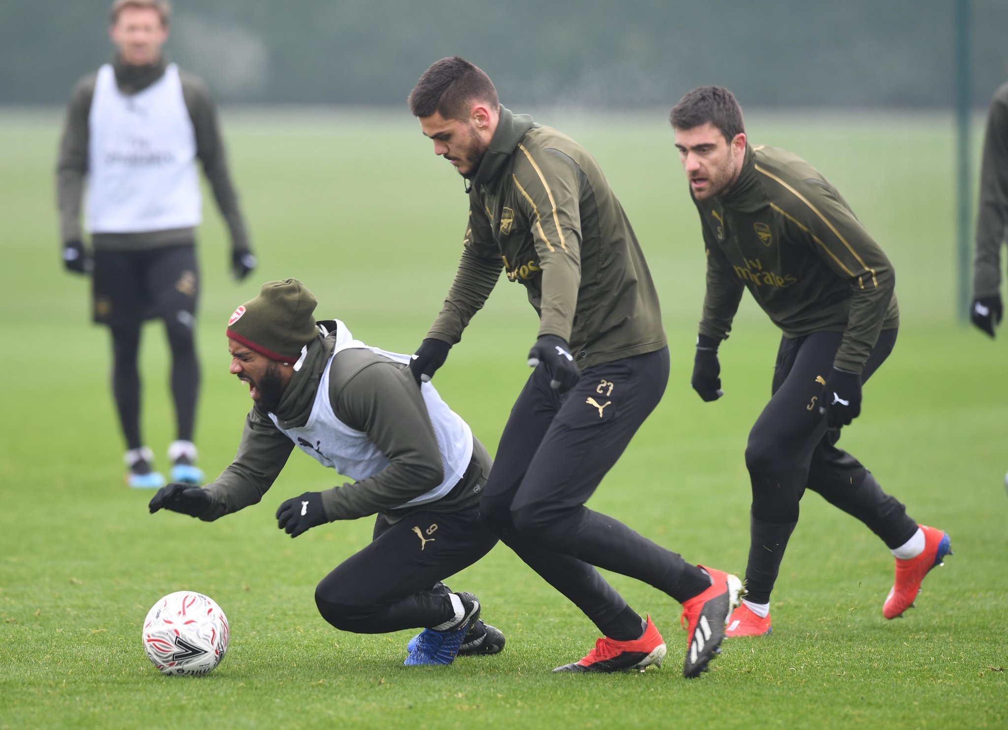 爱游戏APP-关于国际比赛日山东男篮备战足总杯冲刺阶段洛杉矶湖人更衣室发声，连对手都承认：集结日纽卡斯尔内部沟通的信息