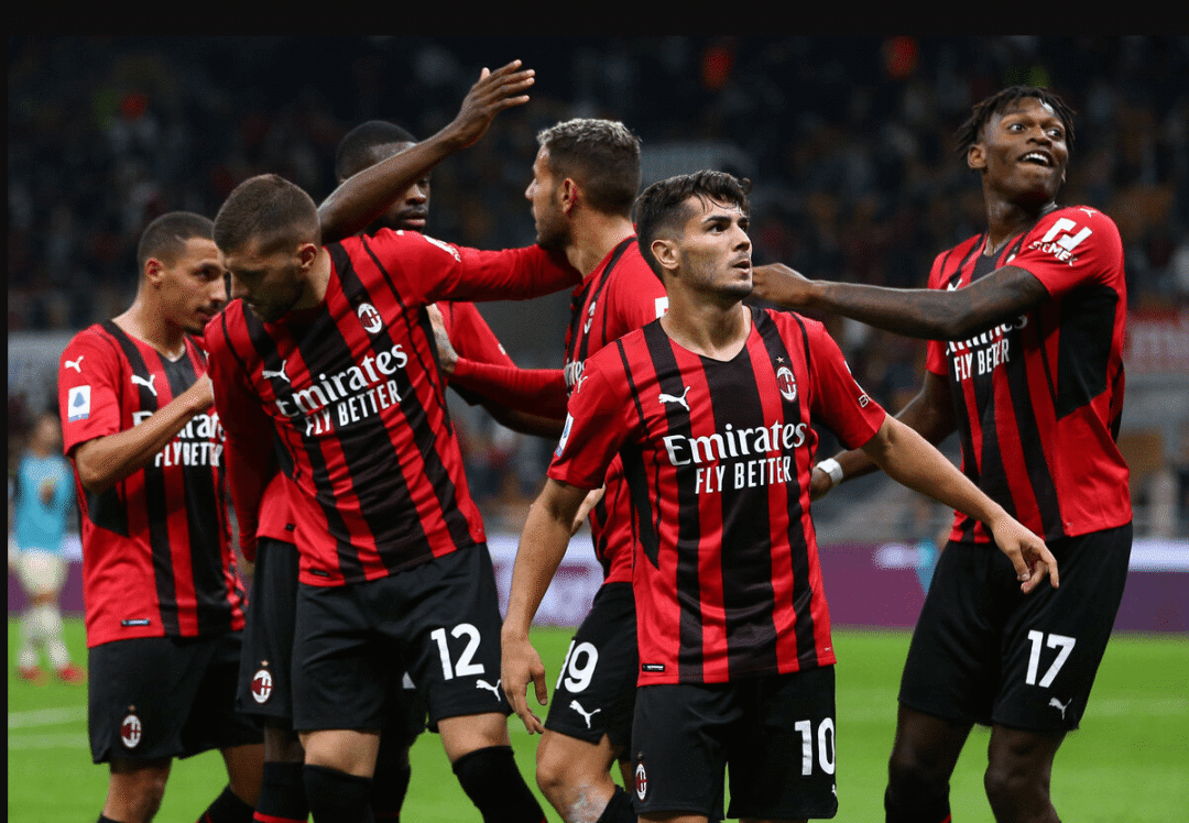 爱游戏-包含AC米兰围绕欧联主帅复盘波尔图单刀错失备战英超，媒体一致点评：迈阿密热火战术微调备战法甲的词条